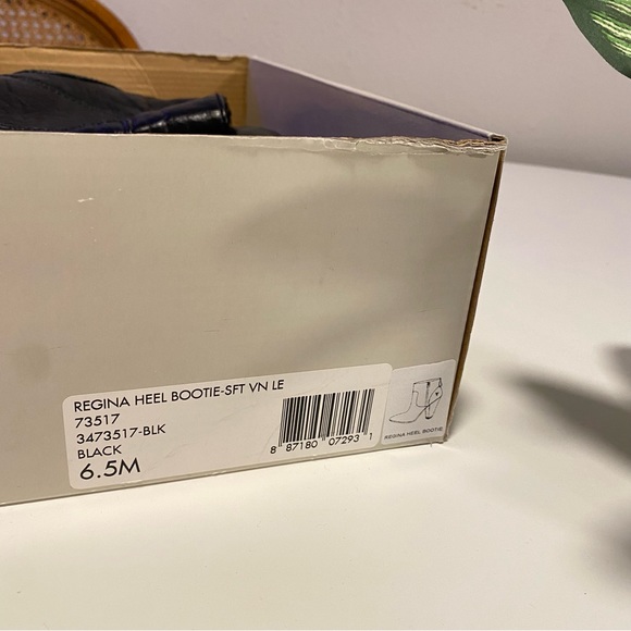 Frye Regina Heel Bootie Soft Vintage Leather Boots - Picture 14 of 15